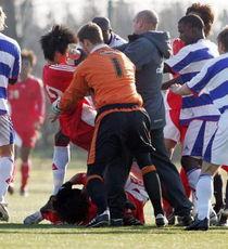 青岛球员爆料事件视频曝光,揭秘背后真相与争议 第1张 青岛球员爆料事件视频曝光,揭秘背后真相与争议 第1张