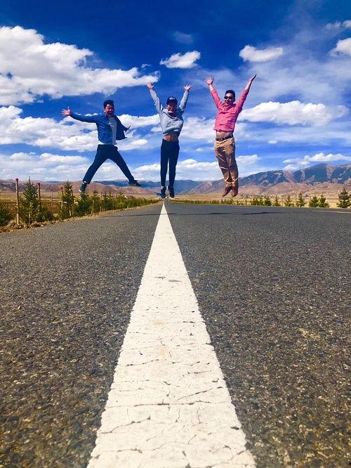 结伴同行看风景最新爆料,揭秘最新爆料背后的风景奇遇 第2张 结伴同行看风景最新爆料,揭秘最新爆料背后的风景奇遇 第2张